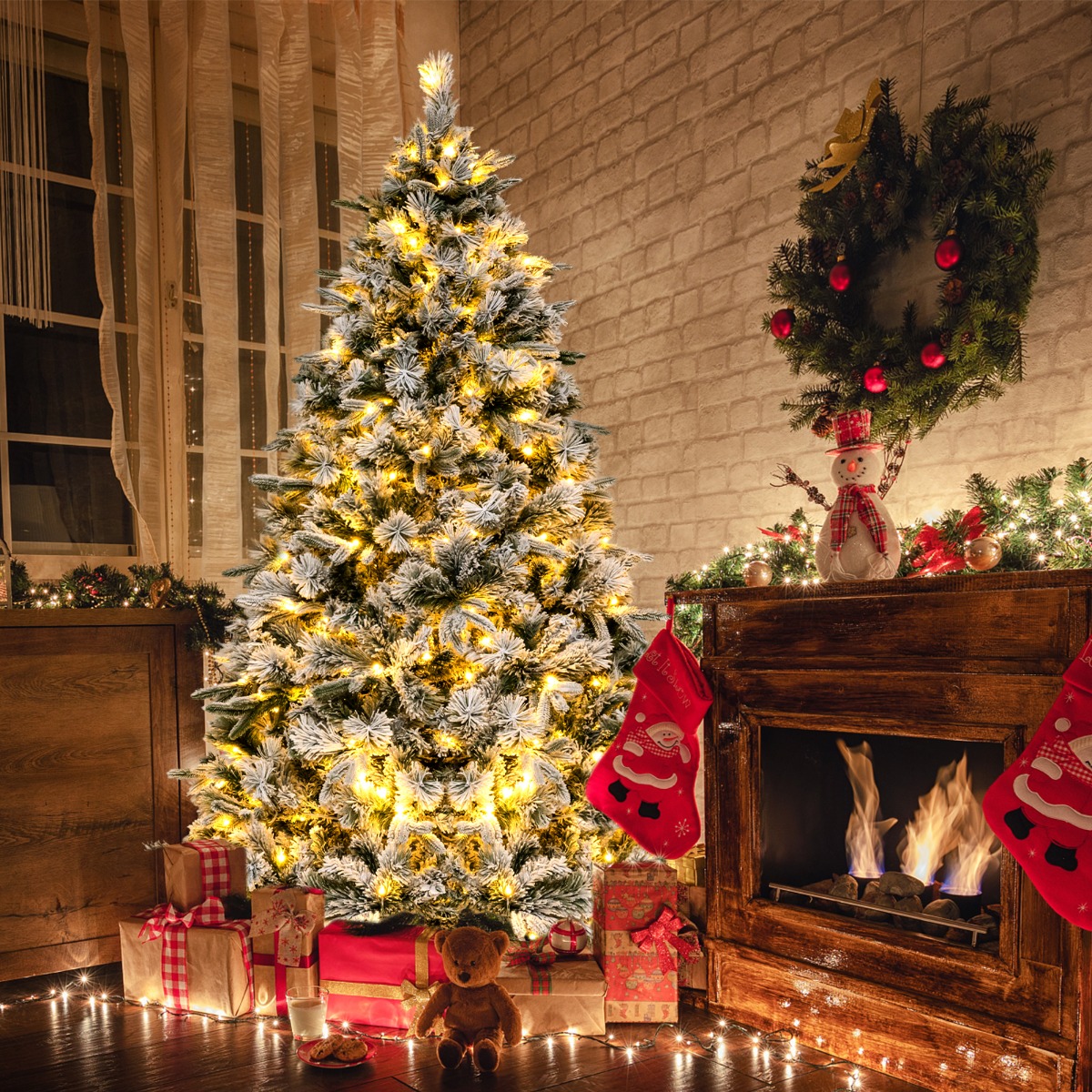 Árvore De Natal Decorada 1,50 Cm 250 Galhos Com 7 Itens